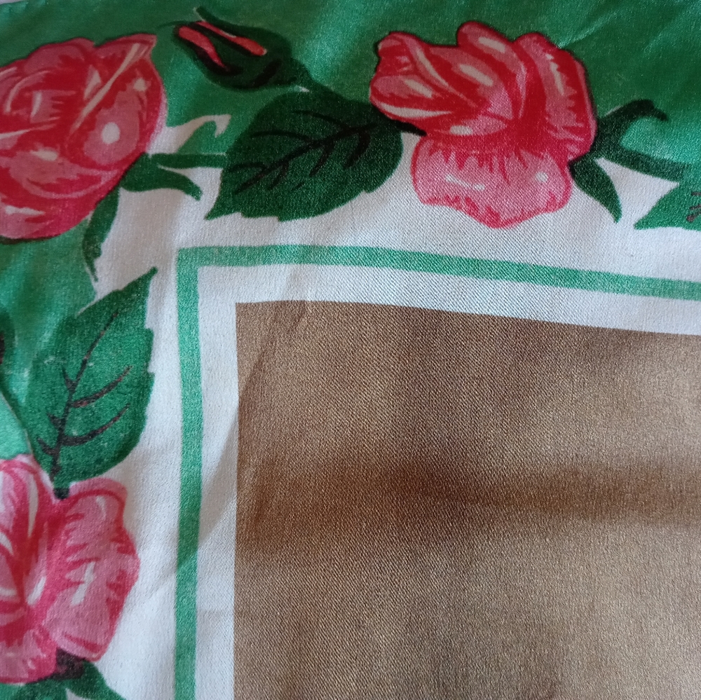 Scarf - Picture 3 of 4